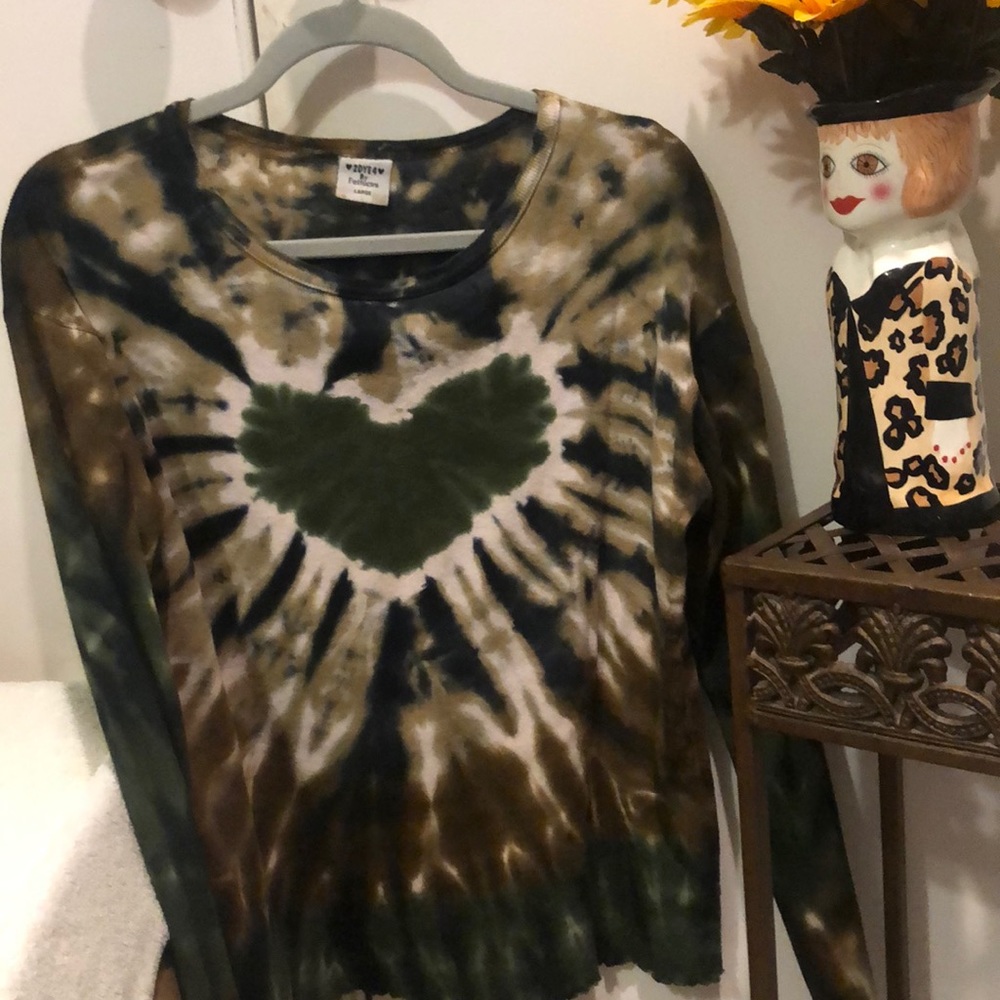 Beautifully tie dyed cotton top with unique shades